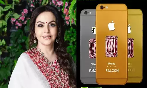 नीता अंबानी के पास है एक ऐसा मोबाइल जिसकी कीमत है 300 करोड़ रुपए, क्या है उसकी खासियत