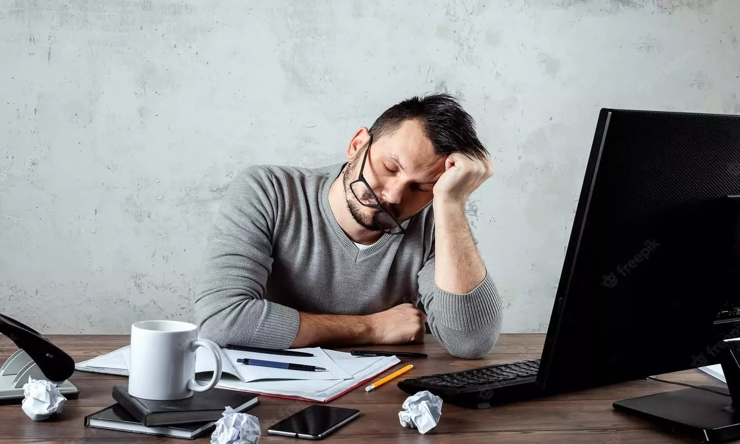 Fitness Funda: ऑफिस में काम करते वक्त सुस्ती कैसे दूर करें, अपनाएं ये इम्पोर्टेन्ट टिप्स Fitness Funda: ऑफिस में काम करते वक्त सुस्ती कैसे दूर करें, अपनाएं ये इम्पोर्टेन्ट टिप्स