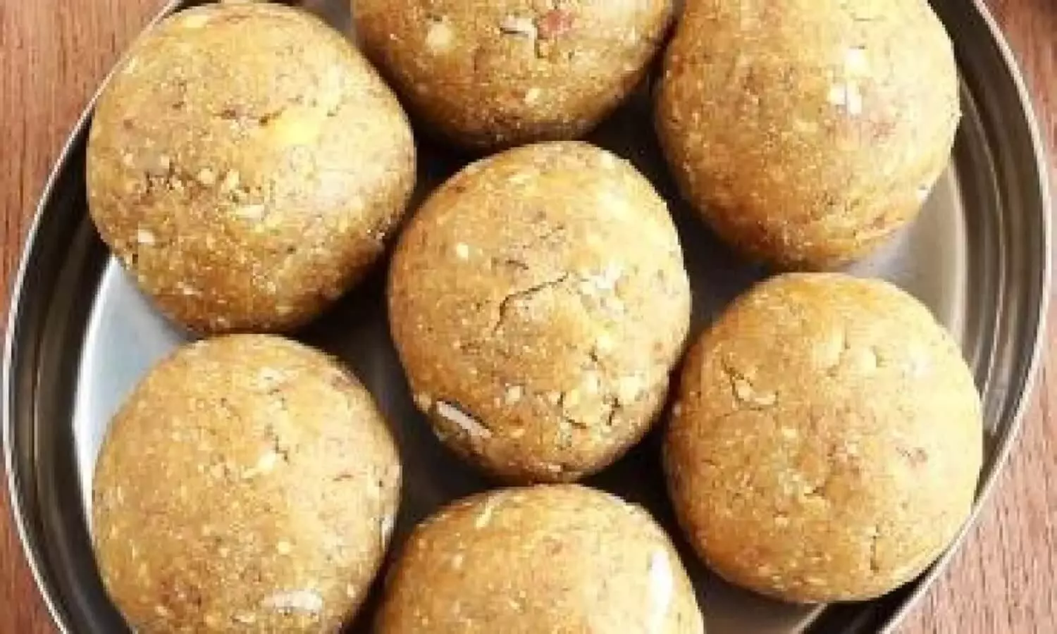 wheat flour laddu recipe
