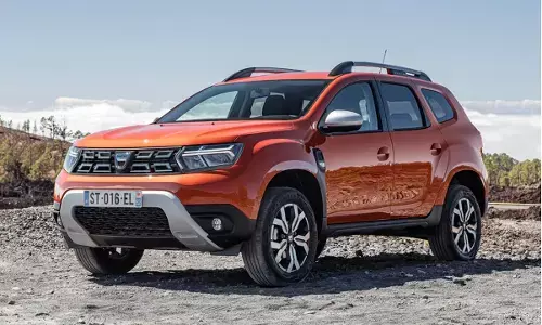 New Renault Duster: रेनॉल्ट डस्टर न्यू जनरेशन लॉन्च होने वाली है! जानें पूरी डिटेल New Renault Duster: रेनॉल्ट डस्टर न्यू जनरेशन लॉन्च होने वाली है! जानें पूरी डिटेल