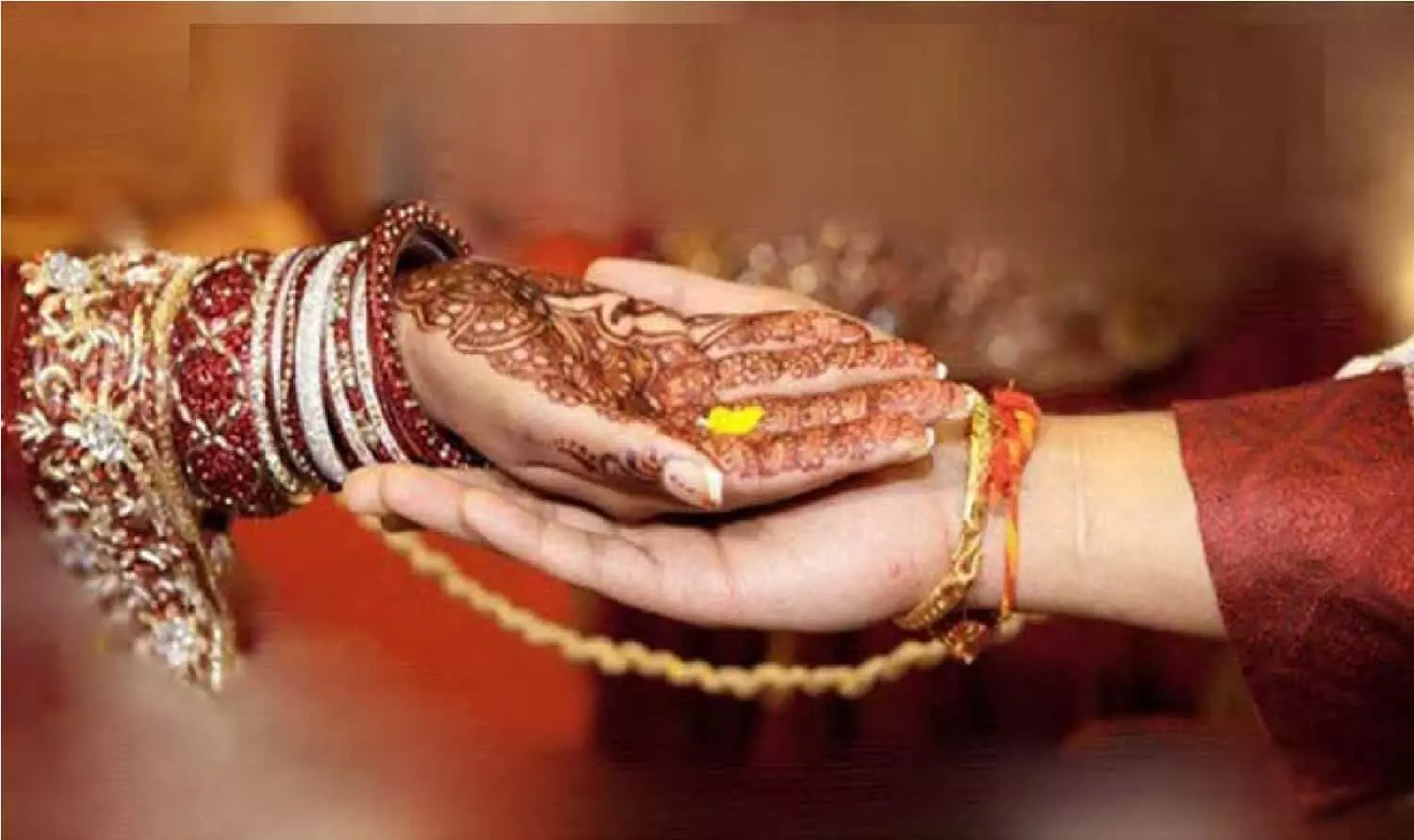 MP Marriage Scheme Update: एमपी में विवाह सहायता योजना में हुई भयंकर गड़बड़ी, 10 जनपद में शादियों की पड़ताल शुरू, विभाग ने कलेक्टर्स को दिए निर्देश