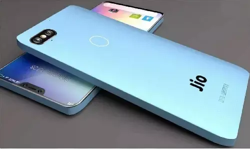 आज ही खरीद ले Free Jio Phone, ये है लेने का तरीका, 2 साल तक मिलेगा फ्री रिचार्ज