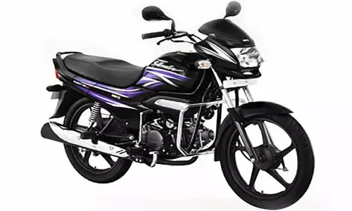 Hero Super Splendor: सिर्फ 19 से 28 हजार में घर ले आए हीरो सुपर स्प्लेंडर, ये है पूरी डिटेल