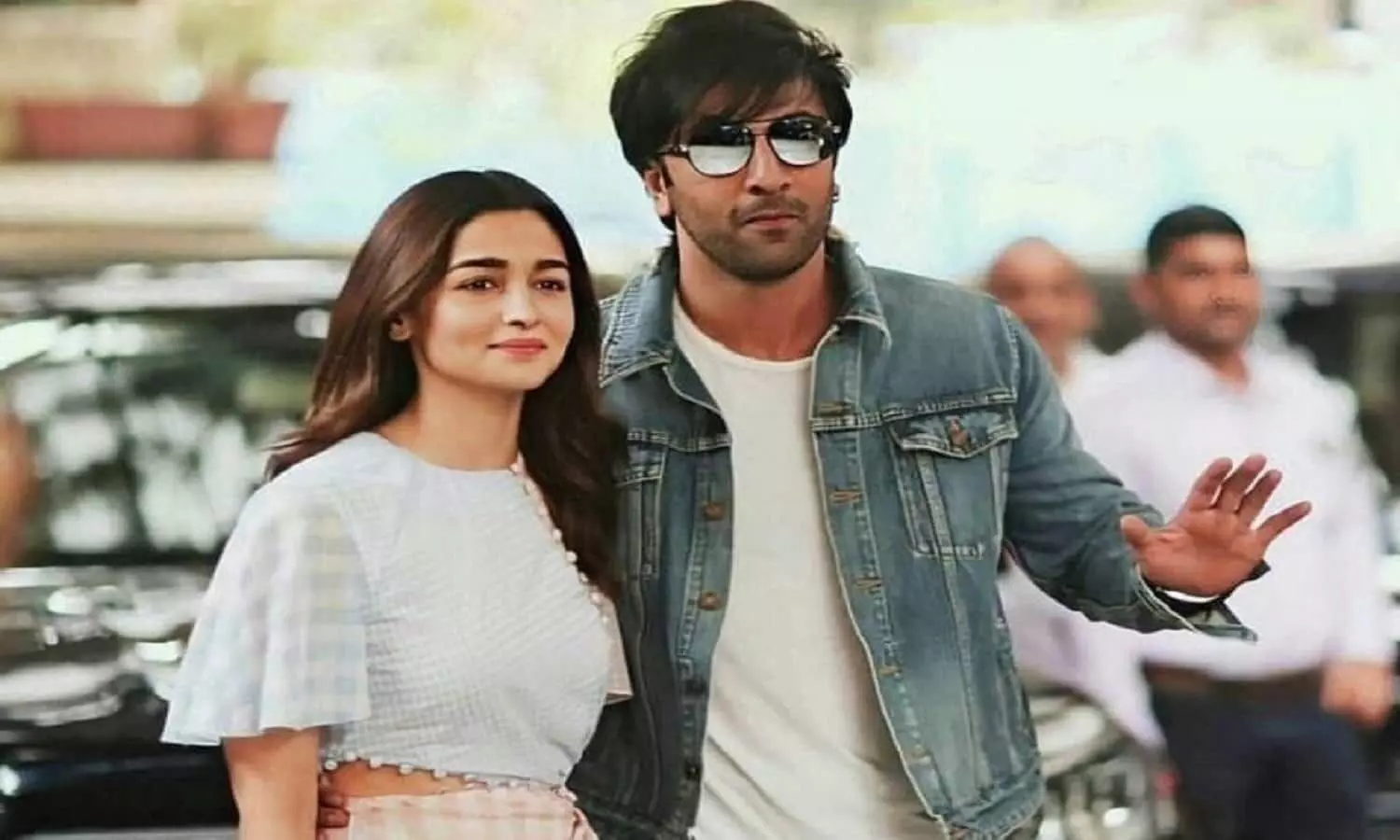 Alia Bhatt से शादी के बाद खुद को Ranbir Kapoor ने किया सबसे दूर, वजह जान रह जाएंगे हैरान! Alia Bhatt से शादी के बाद खुद को Ranbir Kapoor ने किया सबसे दूर, वजह जान रह जाएंगे हैरान!