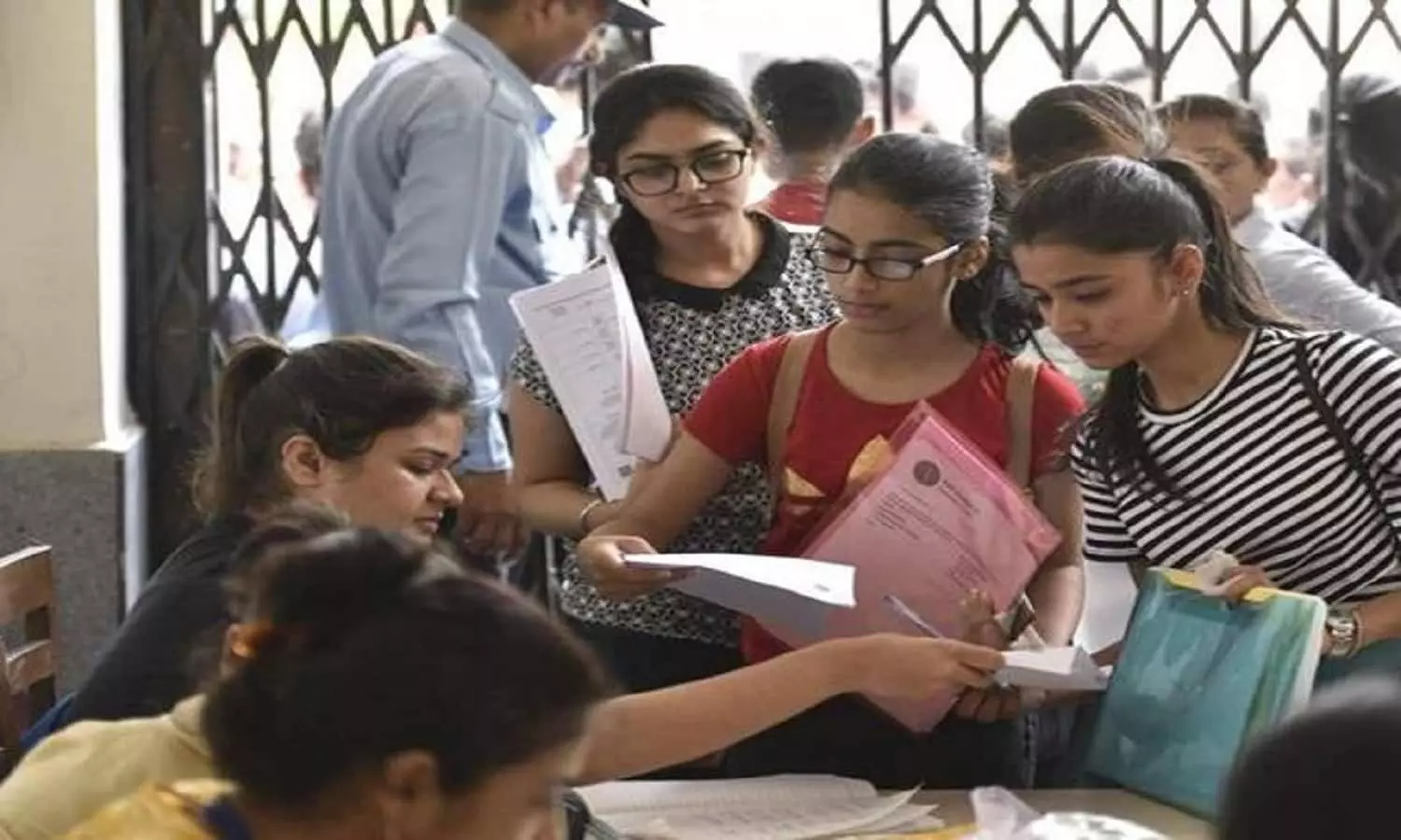 MP College Admission: सत्यापन में गड़बड़ी होगी तो नहीं मिलेगा कॉलेज में  एडमिशन | If there is a mistake in the verification, then you will not get  admission in the college