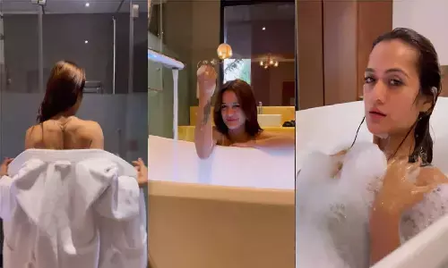 Taarak Mehta Ka Ooltah Chashmah की एक्ट्रेस ने तोड़ी सारी मर्यादा, बाथटब में करने लगी ऐसी हरकत Taarak Mehta Ka Ooltah Chashmah की एक्ट्रेस ने तोड़ी सारी मर्यादा, बाथटब में करने लगी ऐसी हरकत