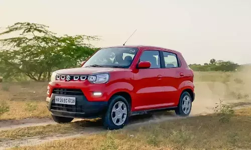 Maruti Suzuki Spreso: कम कीमत में बेहतरीन डील, घर लाएं यह माइक्रो SUV जानें पूरी डिटेल्स Maruti Suzuki Spreso: कम कीमत में बेहतरीन डील, घर लाएं यह माइक्रो SUV जानें पूरी डिटेल्स