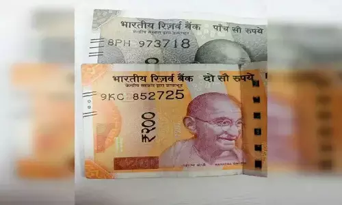 Indian Rupee: जाने करेंसी नोट के साइड में ऊपरी हिस्से की लाइन क्यों बनी होती हैं