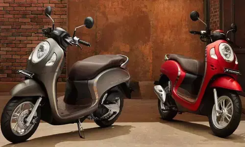 Honda New Scoopy Scooter: हौंडा ने नई स्कूपी स्कूटर लॉन्च की है जो बाकी स्कूटर्स ने बहुत अलग है Honda New Scoopy Scooter: हौंडा ने नई स्कूपी स्कूटर लॉन्च की है जो बाकी स्कूटर्स ने बहुत अलग है