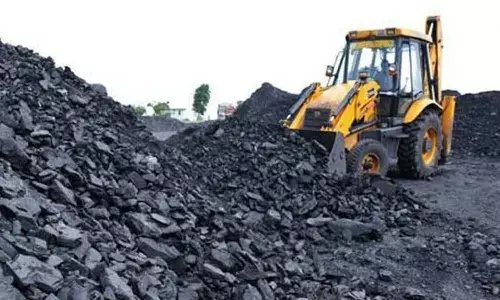 Coal India के शेयरों में करें निवेश और उठाएं फायदा, जानिए एक्सपर्ट की राय Coal India के शेयरों में करें निवेश और उठाएं फायदा, जानिए एक्सपर्ट की राय