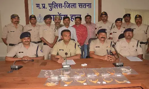 एमपी के सतना से महिलाओं द्वारा उड़ाए गए 17 लाख के आभूषण मामले का पर्दाफाश, यूपी की गैंग ने वॉश बेसिन की पाइप में छिपाए थें गहने