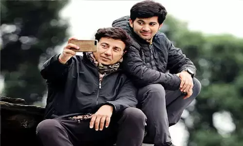 जब Sunny Deol के बेटे Karan Deol अपनी गर्लफ्रेंड को लेकर घर पहुंचे तो आग बबूला हो गए पापा सनी, कहा- बाहर निकाल इसे..