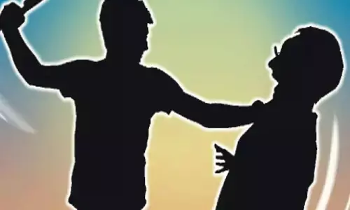 रीवा में 14 वर्षीय नाबालिग ने युवक पर चाकू से किया प्राणघातक हमला, जानिए आखिर क्यों दिया घटना को अंजाम