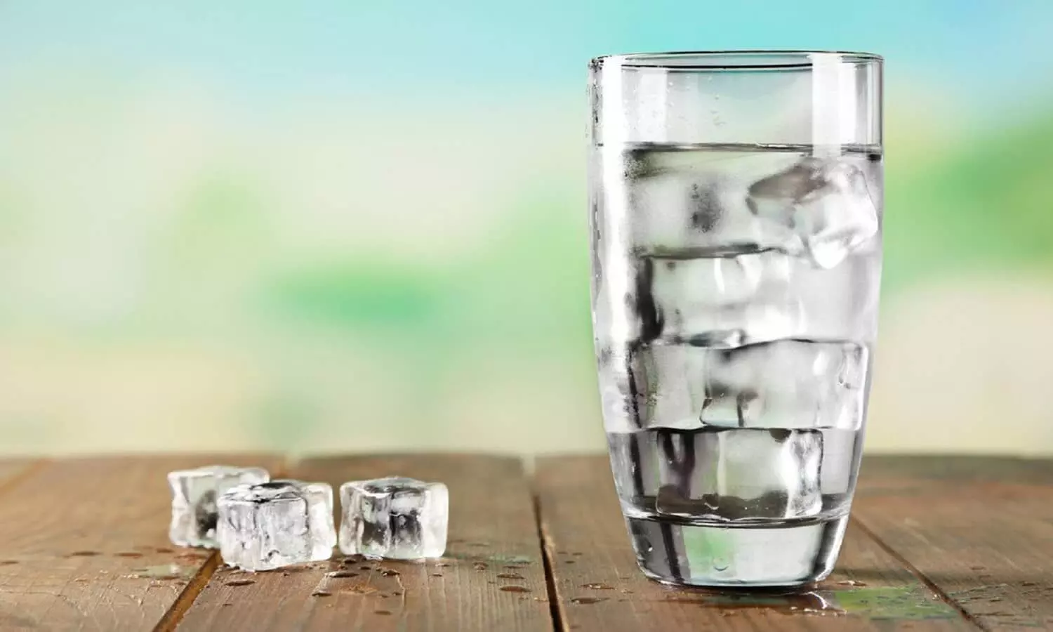 Cold Water Side Effects: ठंडा पानी आपके सेहत पर डाल सकता है खराब असर, हो सकते हैं ढेरों विकार