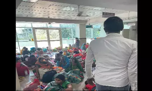 रीवा: सुपर स्पेशलिटी में मरीजों से ज्यादा बढ़ी परिजनों की भीड़, पास व्यवस्था फेल