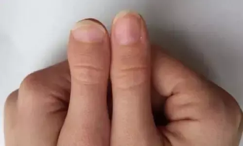 Palmistry For Thumb: अपने अंगूठे से जाने कैसी होगी आपकी किस्मत, हाँथ में पैसा होगा या जिंदगी भर रहेंगे गरीब