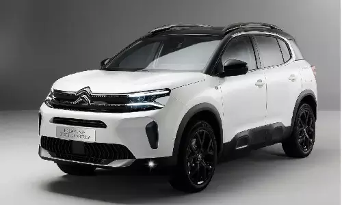 Citroen C5 Aircross facelift Launch In India: भारत में जल्द लॉन्च होने वाली है विदेशी ब्रांड की धाकड़ कार Citroen C5 Aircross facelift Launch In India: भारत में जल्द लॉन्च होने वाली है विदेशी ब्रांड की धाकड़ कार