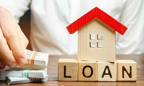 Home Loan Tips: पहली बार होम लोन लेते समय रखें इन महत्त्वपूर्ण बातों का ध्यान Home Loan Tips: पहली बार होम लोन लेते समय रखें इन महत्त्वपूर्ण बातों का ध्यान