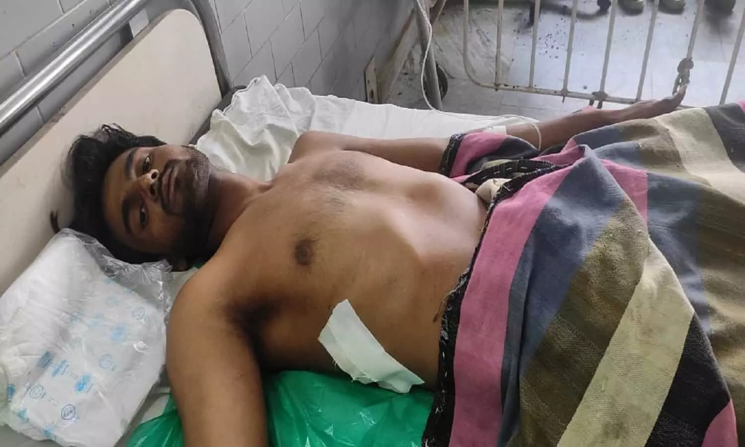 MP Satna News: दो पक्षों में चला चाकू, पिता-पुत्र सहित तीन घायल