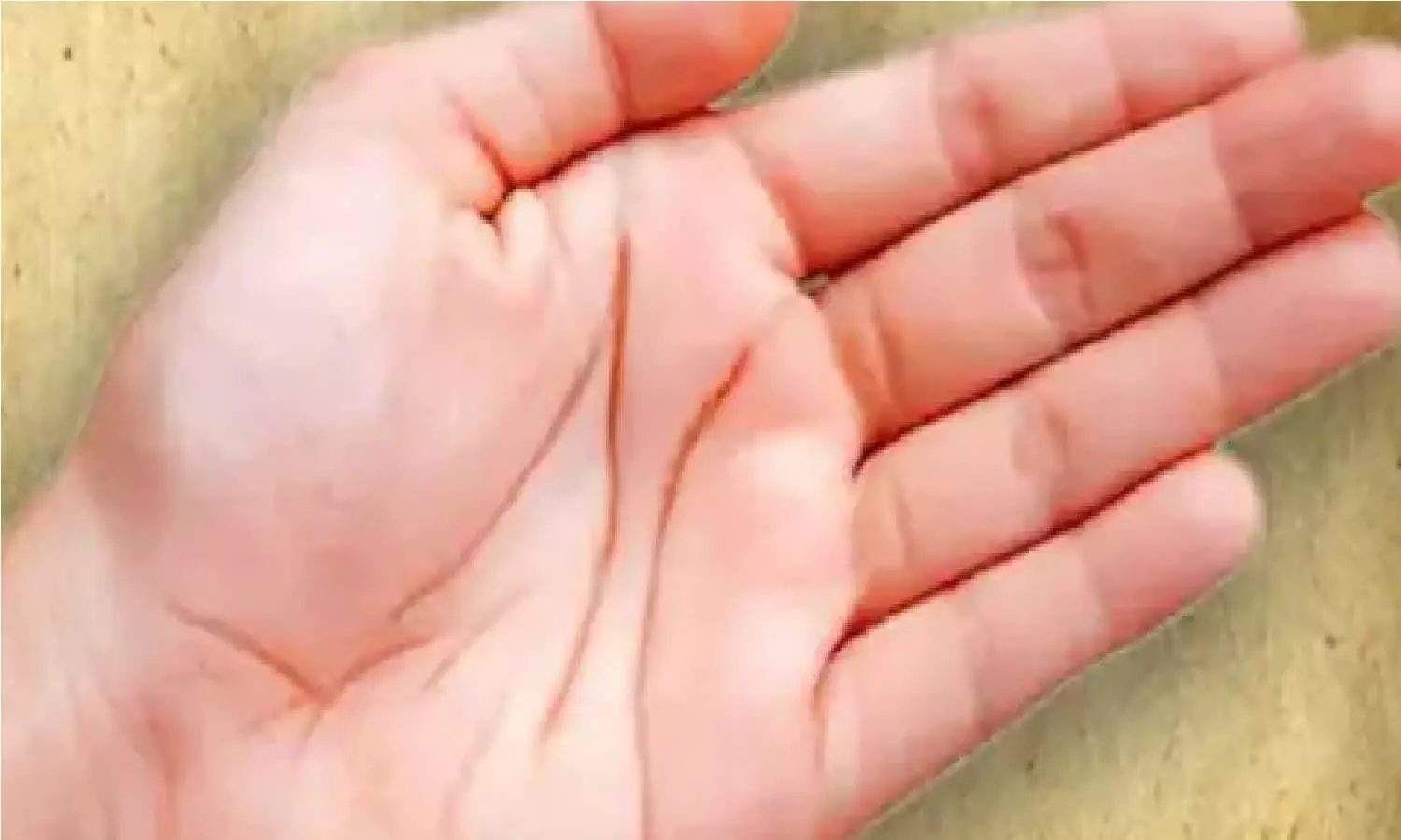 Hand Lines: जिनके हाथ में रहती है ऐसी रेखा, उस व्यक्ति को जीवन में मृत्यु तुल्य कष्ट प्राप्त होते हैं