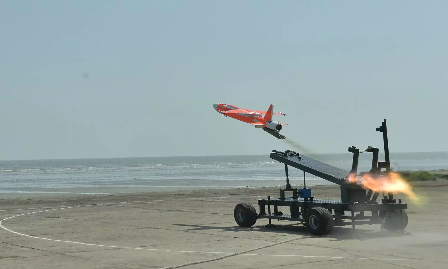 Abhyas: ओडिशा तट पर लड़ाकू ड्रोन का सफल परीक्षण, हवाई टारगेट के लिए होगा इस्तेमाल