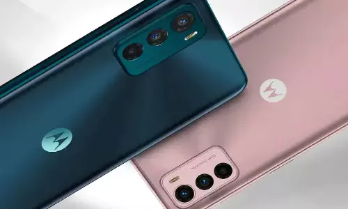 मोटोरोला का Moto G42 भारत में 4 जुलाई को होगा लॉन्च, जानिए स्पेक्स और कीमत मोटोरोला का Moto G42 भारत में 4 जुलाई को होगा लॉन्च, जानिए स्पेक्स और कीमत