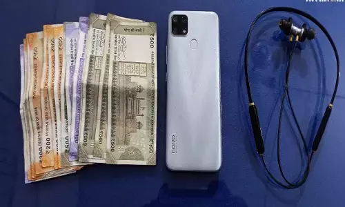 रीवा में डिलीवरी ब्वॉय से लूट, चार आरोपी गिरफ्तार रीवा में डिलीवरी ब्वॉय से लूट, चार आरोपी गिरफ्तार