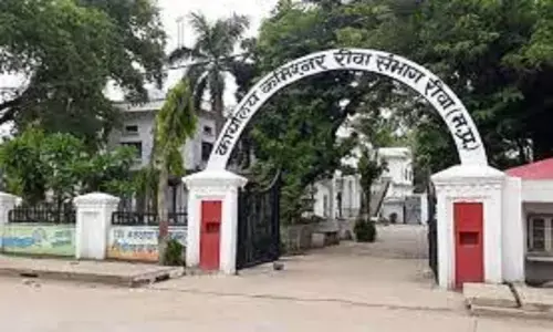 सिरमौर एसडीएम पर हो सकती है कार्रवाई, संयुक्त आयुक्त ने कलेक्टर को लिखा पत्र, डॉ. से गाली-गलौज का है मामला सिरमौर एसडीएम पर हो सकती है कार्रवाई, संयुक्त आयुक्त ने कलेक्टर को लिखा पत्र, डॉ. से गाली-गलौज का है मामला