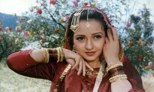 ऋषि कपूर की खूबसूरत हीरोइन जेबा बख्तियार ने चार शादियां की हैं, लेटेस्ट तस्वीर देखकर नहीं पहचान पाए लोग लोग, बोले- ये तो हिना है