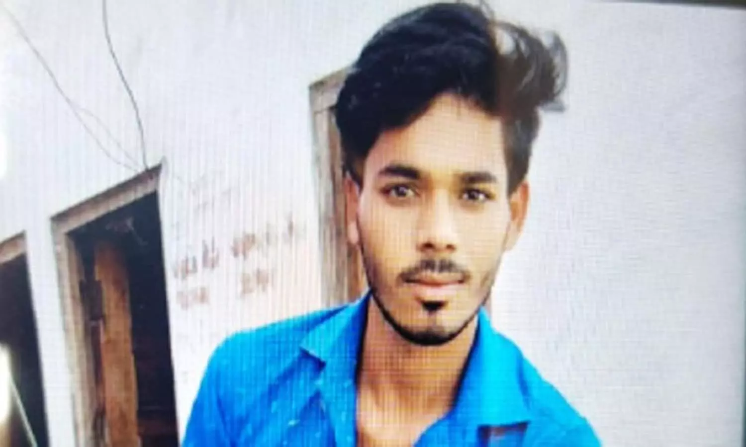 इंदौर में डिलीवरी बॉय की चाकू घोंपकर हत्या, खून से लथपथ खुद बाइक चलाकर पहुंचा अस्पताल, फिर ली अंतिम सांसे