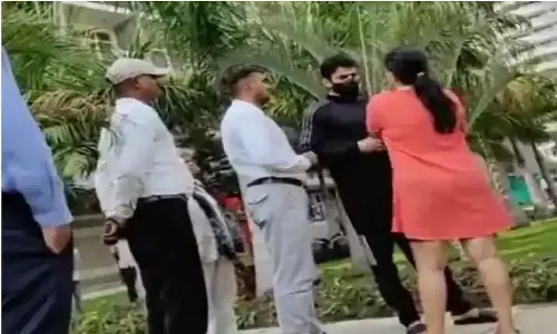 Noida BJP Leader News: महिला से गाली देने और धक्का-मुक्की करने वाला बीजेपी का कथित आरोपी नेता फरार, पुलिस कर रही तलाश Noida BJP Leader News: महिला से गाली देने और धक्का-मुक्की करने वाला बीजेपी का कथित आरोपी नेता फरार, पुलिस कर रही तलाश