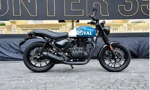 Royal Enfield Hunter 350 Price: रॉयल एनफील्ड की सस्ती क्रूज़ बाइक हंटर 350 हुई लॉन्च जानें स्पेसिफिकेशंस, फीचर्स और प्राइज़ Royal Enfield Hunter 350 Price: रॉयल एनफील्ड की सस्ती क्रूज़ बाइक हंटर 350 हुई लॉन्च जानें स्पेसिफिकेशंस, फीचर्स और प्राइज़