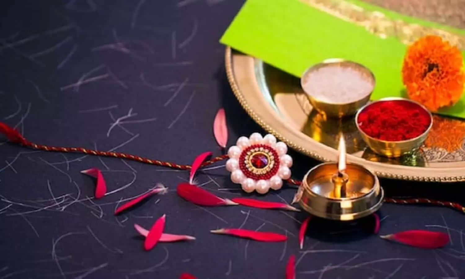 Rakshabandhan Date 2023: कब है रक्षाबंधन, 30 या 31 को किस दिन, कितने बजे भाई की कलाई पर बधेगी राखी, आइए जाने क्या कहता है पंचांग