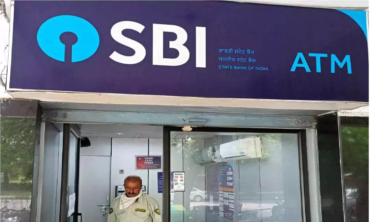 SBI New Rule: SBI के 45 करोड़ ग्राहकों के ल‍िए बड़ा अपडेट, ATM से 4 बार से ज्‍यादा पैसा निकालने पर कटेंगे 173 रुपये, जानिए सच्चाई?