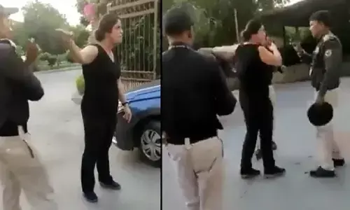 Noida Women Abusing Guards Video: नॉएडा में एक महिला ने गार्ड्स को इतनी भद्दी गलियां दी कि हम बता नहीं सकते