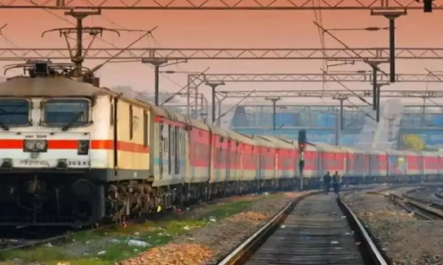 Special Train For Pitru Paksha 2022: पितृ पक्ष में गया जाने वालों के लिए खुशखबरी, रेलवे ने चलाई स्पेशल ट्रेन