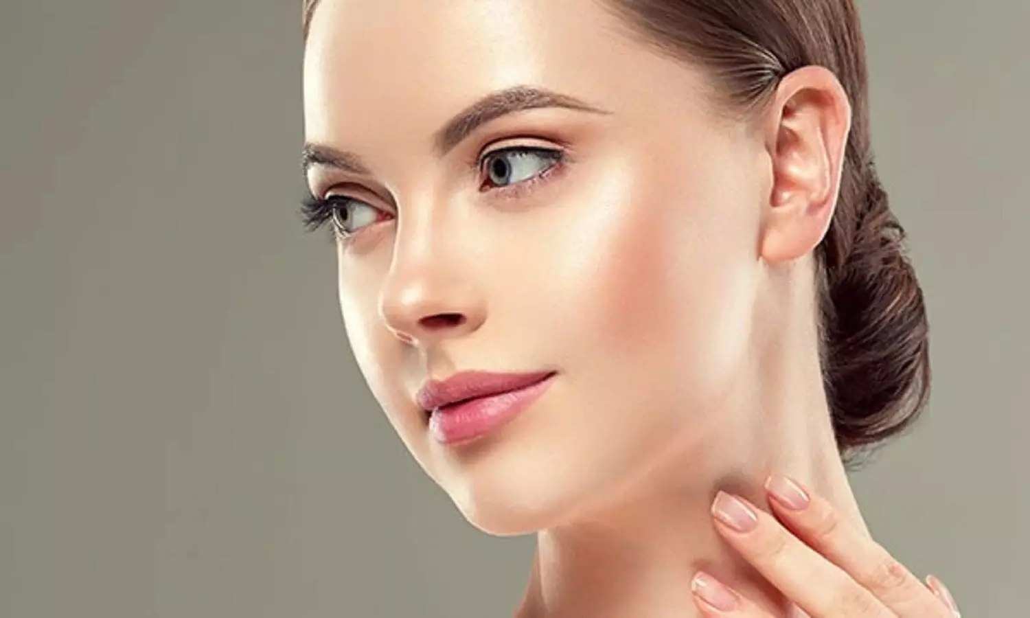 Glowing Skin: बेदाग और सुन्दर चेहरे के लिए वर्किंग वुमन अपनाएं ये घरेलू तरीके