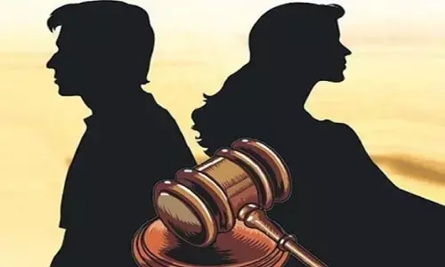 Bhopal News: 66 वर्ष के बुजुर्ग जीजा-साली में हुआ ऐसा इश्क, पत्नी से तलाक लेने के लिए दिया आवेदन