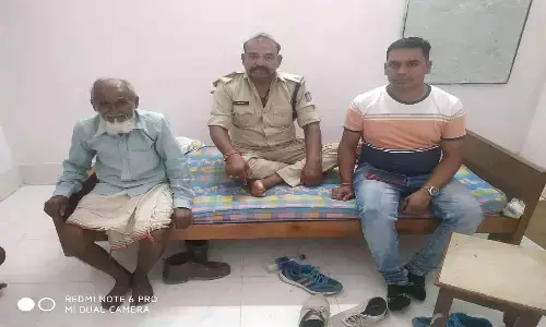 रीवा में 45 सौ की रिश्वत लेते एसआई, एएसआई सहित तीन धराए रीवा में 45 सौ की रिश्वत लेते एसआई, एएसआई सहित तीन धराए