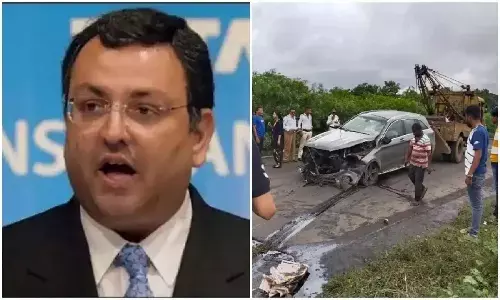 Cyrus Mistri Car: 70 लाख की Mercedes-Benz GLC भी Cyrus Mistry की जान नहीं बचा पाई, डिवाइडर से टकराई तो चकनाचूर हो गई