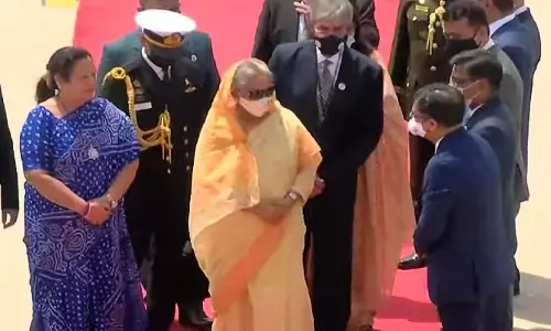 Sheikh Hasina India Visit: बांग्लादेश की प्रधानमंत्री शेख हसीना पहुंची भारत, 4 दिन रहेगी यहां, इन मुद्दों पर हो सकती चर्चा