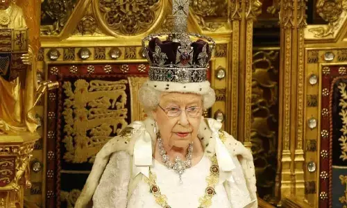 Queen Elizabeth Net Worth: क्वीन एलिज़ाबेथ की सम्पति कितनी थी, जानें कितने खरब छोड़ गईं