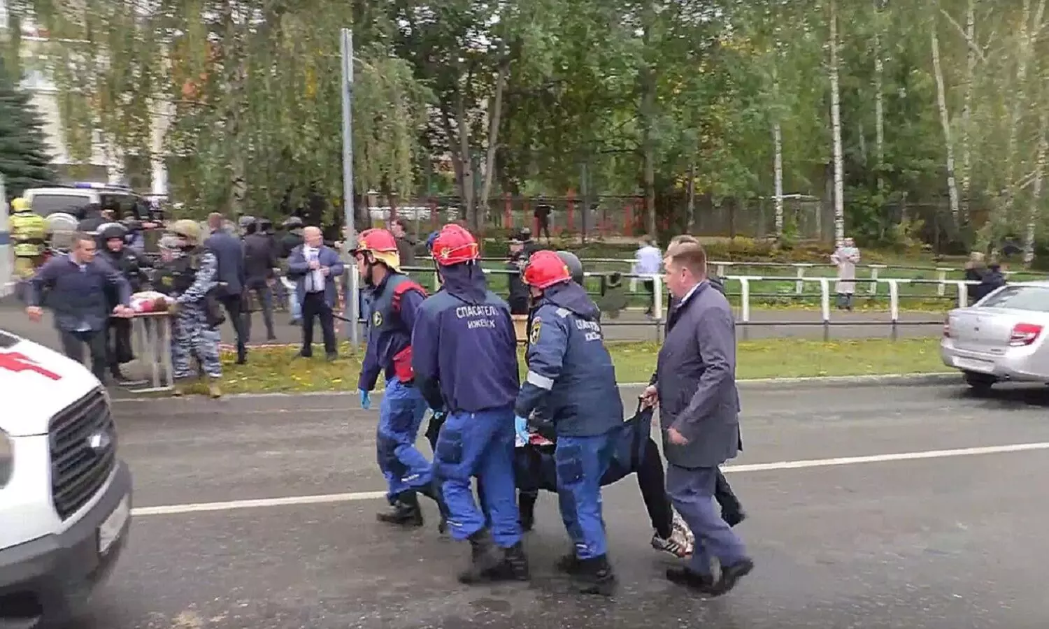 Russia School Firing: रूस के स्कूल में फायरिंग, बच्चों समेत 9 लोगों की मौत, 20 घायल