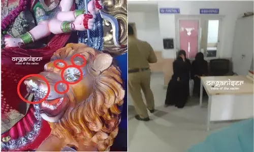 हैदराबाद में दुर्गा पंडाल के अंदर बुर्का पहने दो मस्लिम महिलाएं घुसीं और मूर्तियों को तोड़ डाला