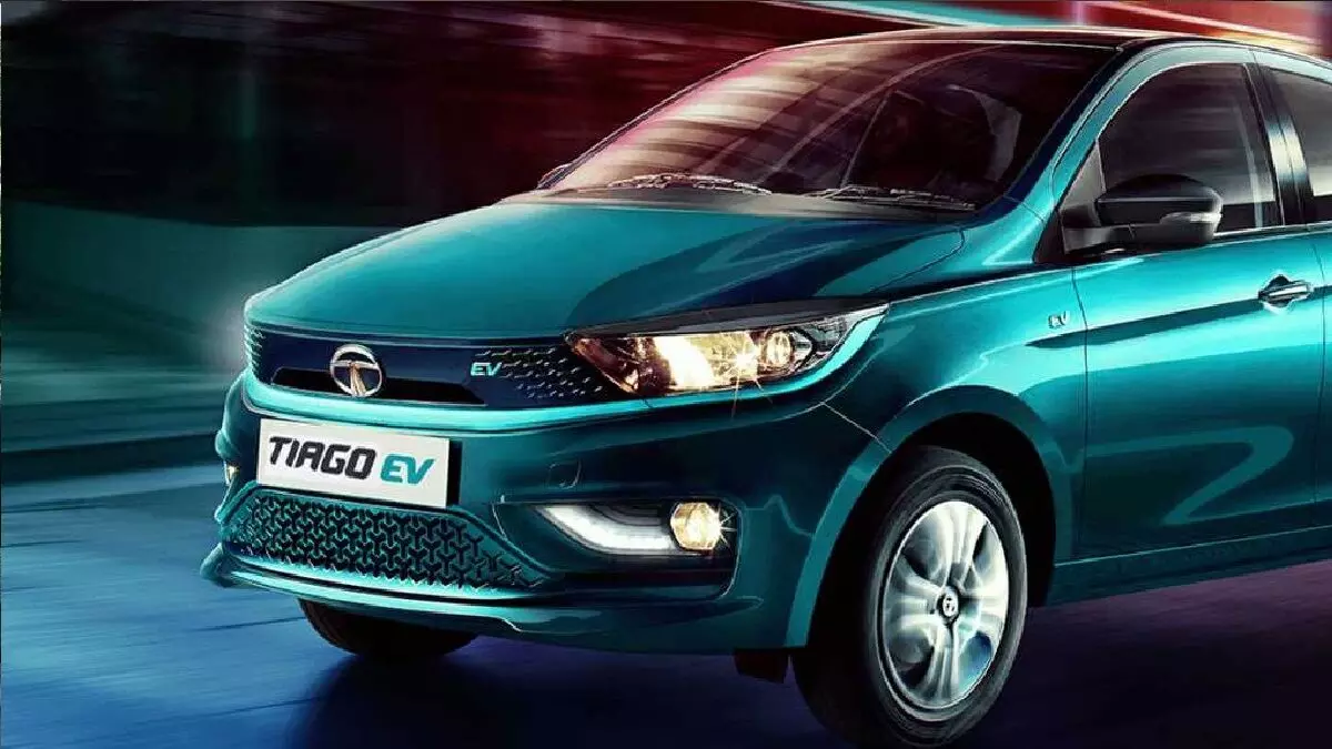 Cheapest Electric Car In India: भारत की सबसे सस्ती इलेक्ट्रिक कार Tata Tiago EV  लॉन्च