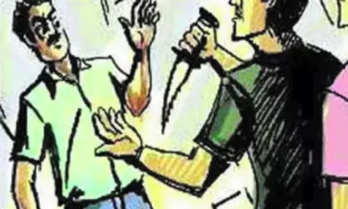 रीवा में चाकू अड़ा कर युवक से लूट, आरोपी युवक लूटी गई बाइक और मोबाइल के साथ पकड़ाया रीवा में चाकू अड़ा कर युवक से लूट, आरोपी युवक लूटी गई बाइक और मोबाइल के साथ पकड़ाया