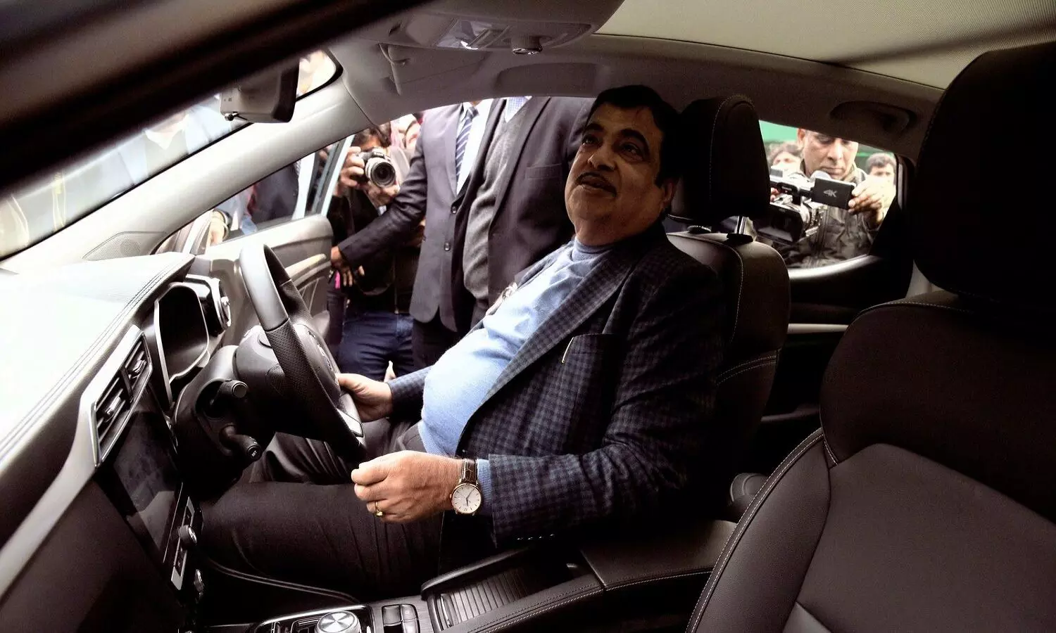 Nitin Gadkari On Mercedes Benz: नितिन गडकरी ने मर्सिडीज बेंज से कहा- मैं आपकी गाड़ी नहीं खरीद सकता
