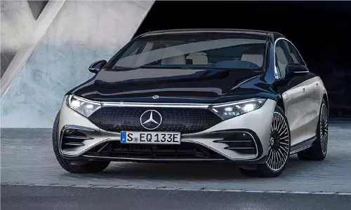 Mercedes-Benz EQS 580 : भारत की सबसे अधिक रेंज देने वाली इलेक्ट्रिक कार हुई लांच, एक बार चार्ज करने पर 857 Km चलेगी, जानें कीमत Mercedes-Benz EQS 580 : भारत की सबसे अधिक रेंज देने वाली इलेक्ट्रिक कार हुई लांच, एक बार चार्ज करने पर 857 Km चलेगी, जानें कीमत