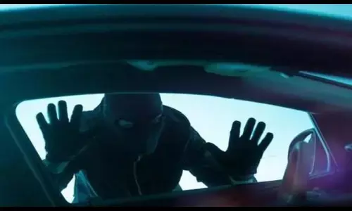 रीवा: कांच तोड़ कर कार से पैसों का बैग चुराने वाला आरोपी युवक गया जेल रीवा: कांच तोड़ कर कार से पैसों का बैग चुराने वाला आरोपी युवक गया जेल