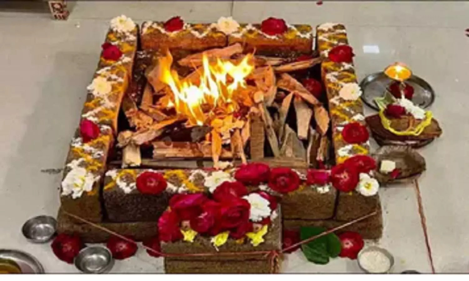 इंदौर में पुजारी के कान काटे, पिटाई की, क्योंकी बेटे की शादी के लिए पूजा करवाई और काम नहीं बना इंदौर में पुजारी के कान काटे, पिटाई की, क्योंकी बेटे की शादी के लिए पूजा करवाई और काम नहीं बना